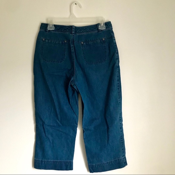 Liz Claiborne High-rise Cropped Flare Jeans - Picture 2 of 6